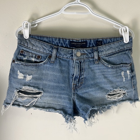 Lucky Brand Cut Off Distressed Rip Fly Denim Shorts Size 2 - Picture 2 of 10